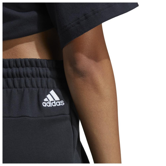 Adidas Γυναικείο σορτς Essentials Linear French Terry
